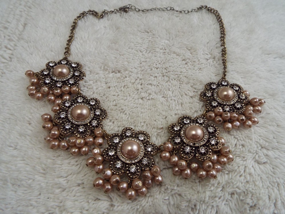 Goldtone Rhinestone Champagne Bead Scoop Necklace (C59)