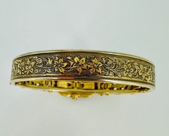Vintage Avon 1974 Queensbury Victorian Style Purple Rhinestone Hinged Bracelet