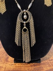 Vintage Gold Tone Fringe Tassel 21 in Necklace & Matching Earrings