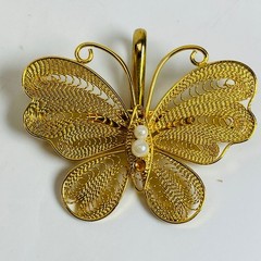 Filigree Butterfly Brooch Pin Pendant Gold Tone 1.75″ W x 1.5″ H Faux Pearl