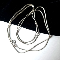 Vintage Sterling Silver Snake Chain Necklace 26″L 6.7 g