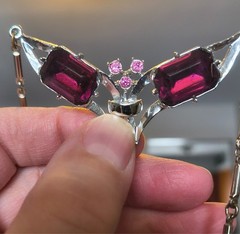 Vintage Art Deco style bow necklace silver tone choker hook red pink gemstones
