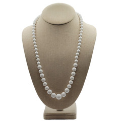 Marvella Classic White Graduated Acrylic Bead Professional Career Necklace 24 In