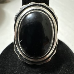 Uncas Vintage Sterling Silver Onyx 12x18mm Ring Size 6.5