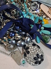 Vintage to Modern Large Lot of Mixed Unsorted Jewelry 7 Pounds