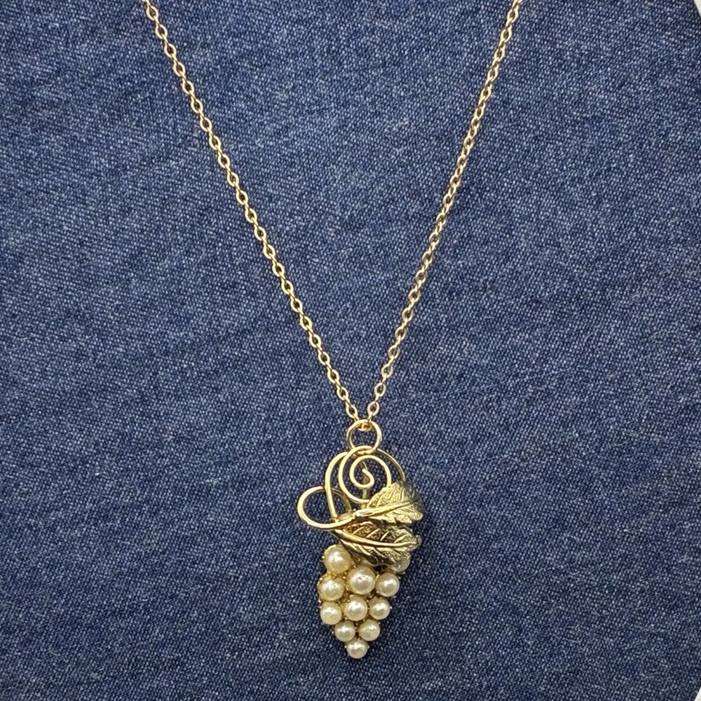1950s Vintage 12k Yellow Gold Filled Chain + Grapes & Leaves, Wine Party Ready!