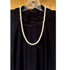 1165. Faux Pearl Strand