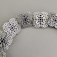 Vintage 1928 Brand Panel Bracelet Black Glass Silver Tone Filigree 7″