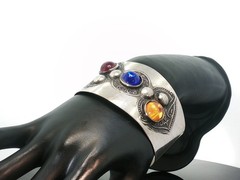 Vintage Boho Silver Tone Cuff Bracelet – Colorful Cabochon Stones