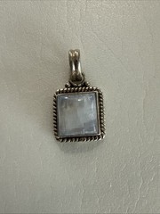 VINTAGE STERLING SILVER IRIDESCENT MOONSTONE .75” SQUARE PENDANT 925