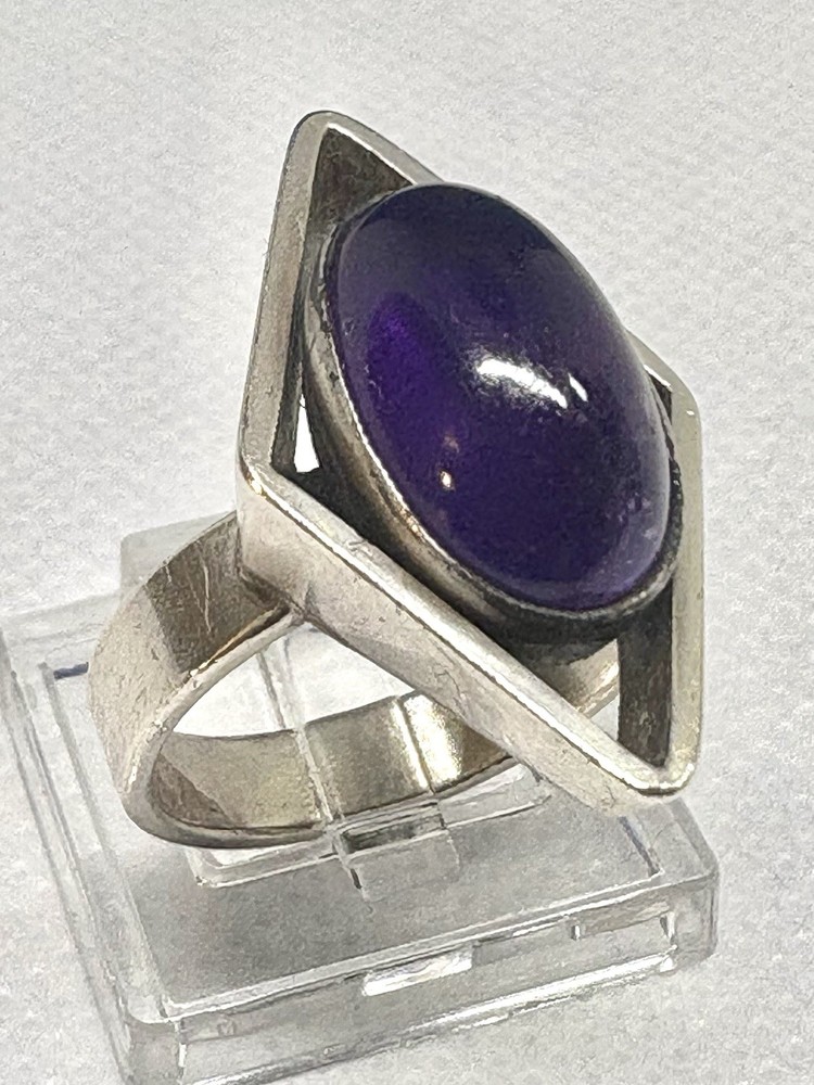 Y47 Modernist 1970s Purple 5 Ct Amethyst 935 Silver Ring Size 6.75 – 7.0 – 925