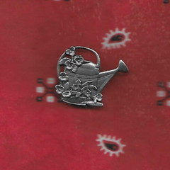 BIRDS AND BLOOMS Vintage Brooch Pin Watering Can w/Flowers Pewter Jewelry 2000