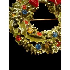 Vtg By ART Antiqued Gold Tone Colorful Rhinestone Enamel Christmas Wreath Pin