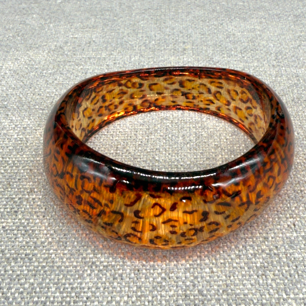 Vintage Lucite Bracelet Bangle Leopard Print Asymmetrical Size 7.5