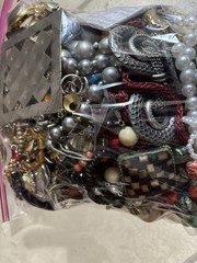 7+ lbs ESTATE Huge Lot Costume Jewelry VTG Now Art Craft RESELLERS LOT05A062026A