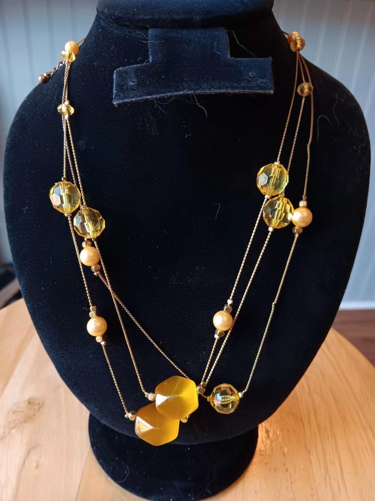 vintage lucite acrylic necklace With Double Strands