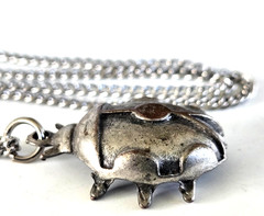 Vintage Ladybug Silver Tone Pendant Necklace 16″ Curb Link Chain