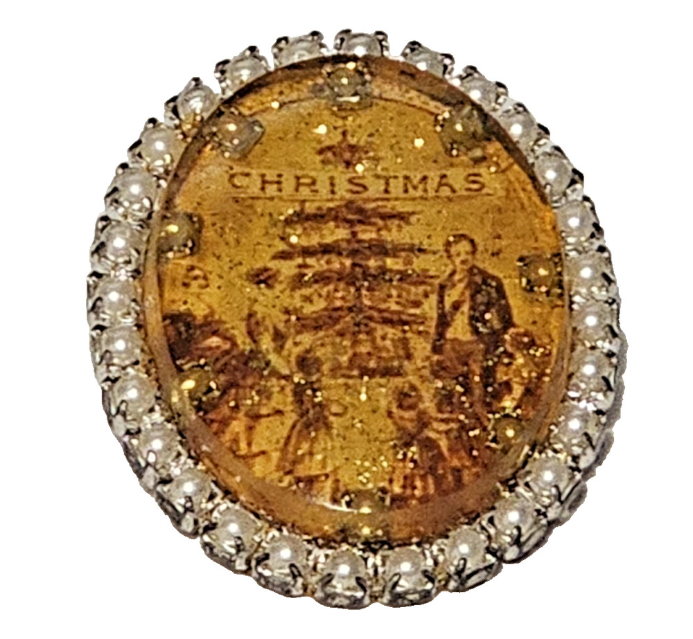RARE VTG Maximal Art Signed Victorian Christmas Scene Brooch Faux Pearl Frame
