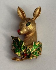 VINTAGE MYLU REINDEER CHRISTMAS PIN BROOCH WITH RHINESTONES