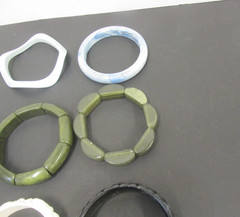 9 Vintage BANGLE BRACELETS 2 STRETCH 7 CUFF HARD PLASTIC 60’S AND 70’S