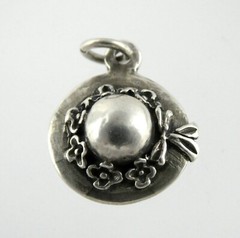 Vintage Designer WW Sterling Silver Flower Hat Charm or Pendant 925 3.3g .75 In