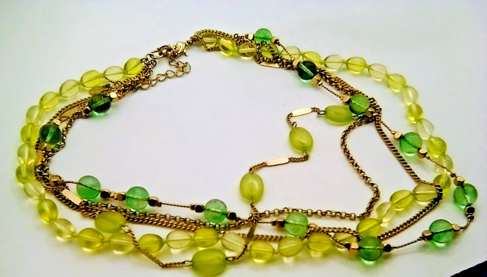 Rare Vintage Monet Glayer Peridot Emerald Green Glass Bead Bib Layers Necklace