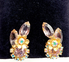 Glamorous AB Crystal Flower Floral Pale Rhinestone Climber Vtg Clip On Earrings
