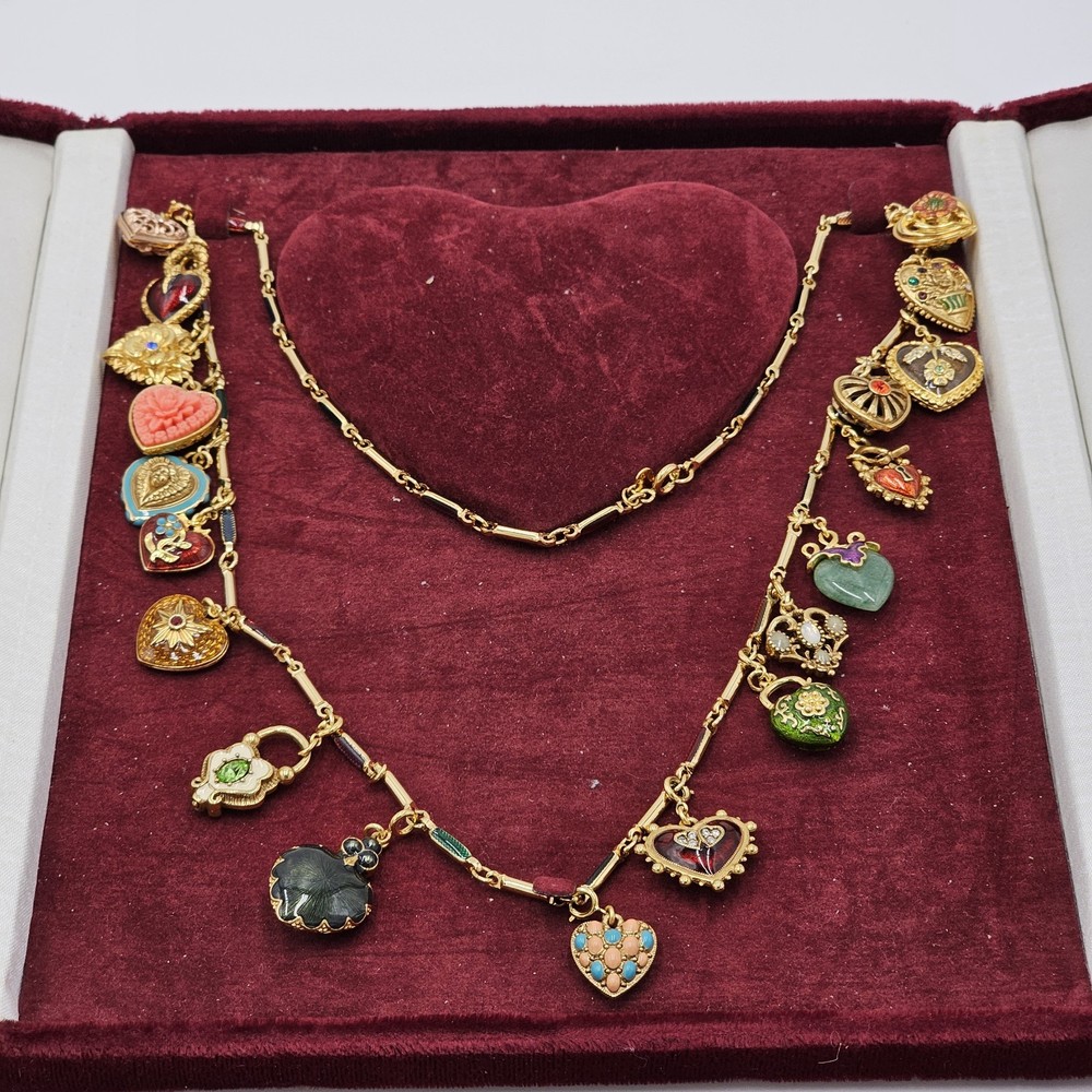 Vintage Joan Rivers Hearts and Flowers 26″ Gold Tone Necklace 19 Charms IOB