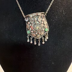 Vintage Locket Pendant With Gemstones On It 36 In Long & Locket Opens
