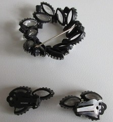 Vtg Circle Pin Prong Set Japanned Unfoiled Clear Marquise Cut Stones Clip Earrin