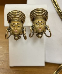 Vintage Selro Selini Gold Tone Asian Princess Bolo Necklace And Clip On Earrings