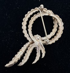 CROWN TRIFARI Signed Gold Plated Brooch Knotted Rope Pin Vintage 1950’s