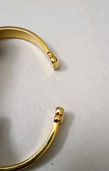 Vintage Damascene Bird Spring Hinged Bracelet Ornate Gold Tone & Black 6-3/4″