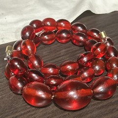 Vintage 110g Stunning Red Bakelite Necklace Cherry Juice Beads Tested Magnetic