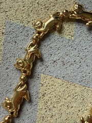 AVON Necklace Cat Kitten With Yarn Ball Link Necklace Shiny Retro Vintage 1980s