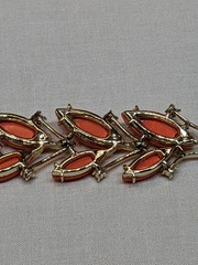 Vintage Thermoset Style Leaf Bracelet Coral Orange Gold Tone Rhinestone ~6.5″