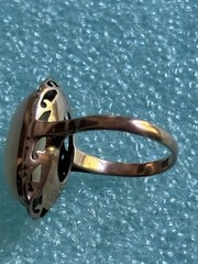 PRISTINE VINTAGE 14k GOLD WHITE POSSIBLE CORAL RING ~SIZE 6.5~ORNATE SETTING