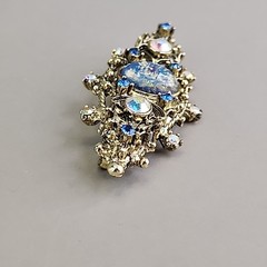 Vintage Foiled Glass Brooch Aurora Borealis Blue Oval Gold Tone 2 3/8″