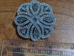 Vintage Lee Angel Rhinestone Pin Beautiful Piece! 2″ Diam