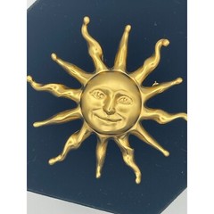 Sun Smile Face Brooch Gold Tone One Size Fits All 3″