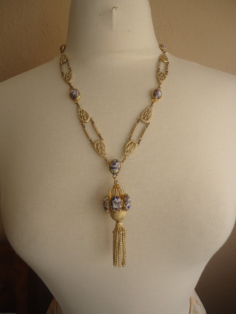 Vintage Art Glass Lavalier Filigree Tassel Necklace, Gold Tone, 22″