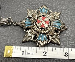 Vintage Silver Tone Maltese Cross Star Medal Pendant Necklace Red Blue Enamel