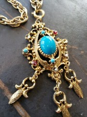 Vintage Celebrity turquoise Blue Pendant Gold rope Twist Chain 30″ Costume Jewel