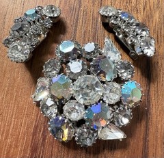 VTG Karu Rhinestone Purple Clear Demi Pasture Set Clip On Earrings Brooch Pin