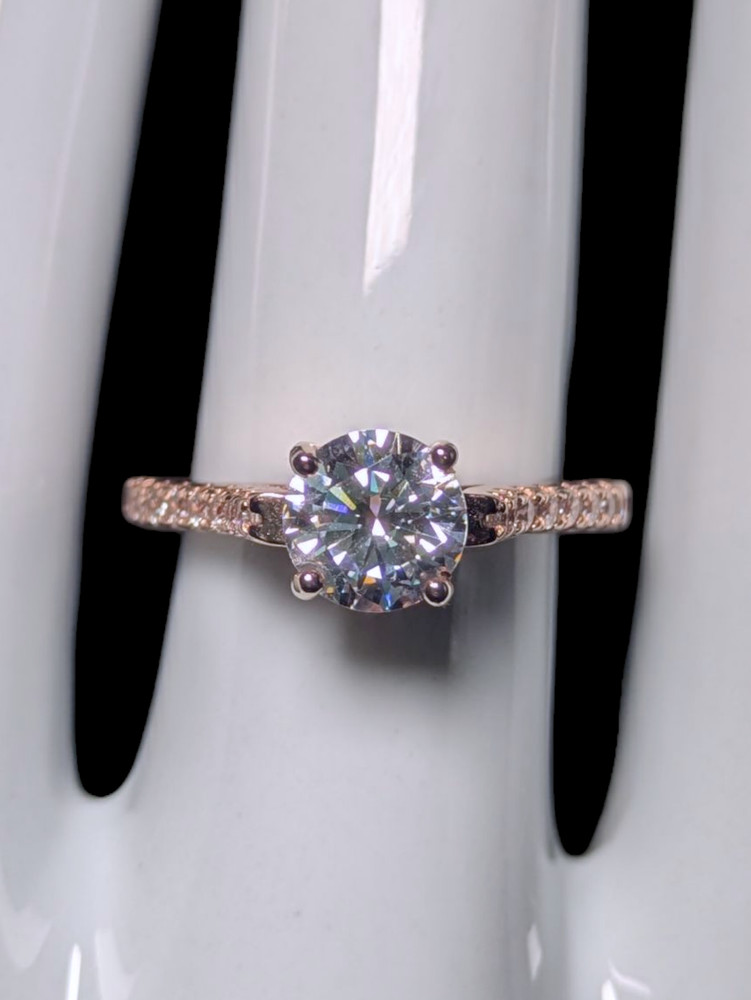Vintage Round Brilliant Cut Simulated Diamond with Simulated Diamond Accents Ros