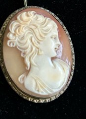 Antique 800 Silver Cameo Pendant Necklace W/Clip On Earrings & Brooch Pendant 2″