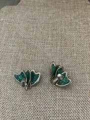 Vintage MOD Blue Glitter Plastic Silver tone Screw Back Earrings 1950s 1960s
