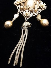 Vtg Francois Pendant Brooch Gold Tone Flowers Leaves Statement Dangle Chain