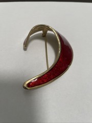 Large Statement Swoop Brooch Pin UNIQUE Ruby Red/Dark Gold Chunky. Approx 2.5In.