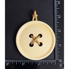 Vintage TRIFARI Pendant Button Gold Tone Cream Oversized Sewing
